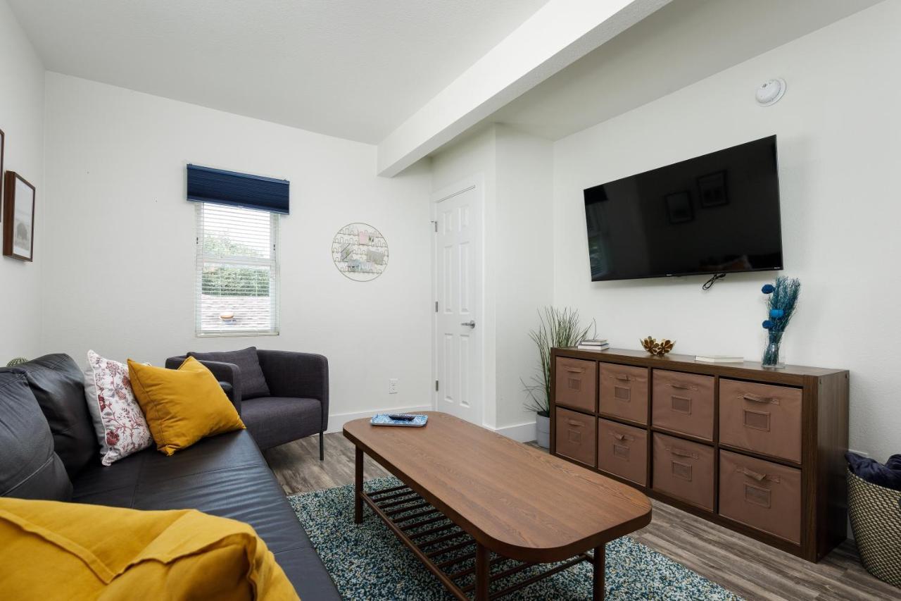 735 W 10Th St דאלאס מראה חיצוני תמונה