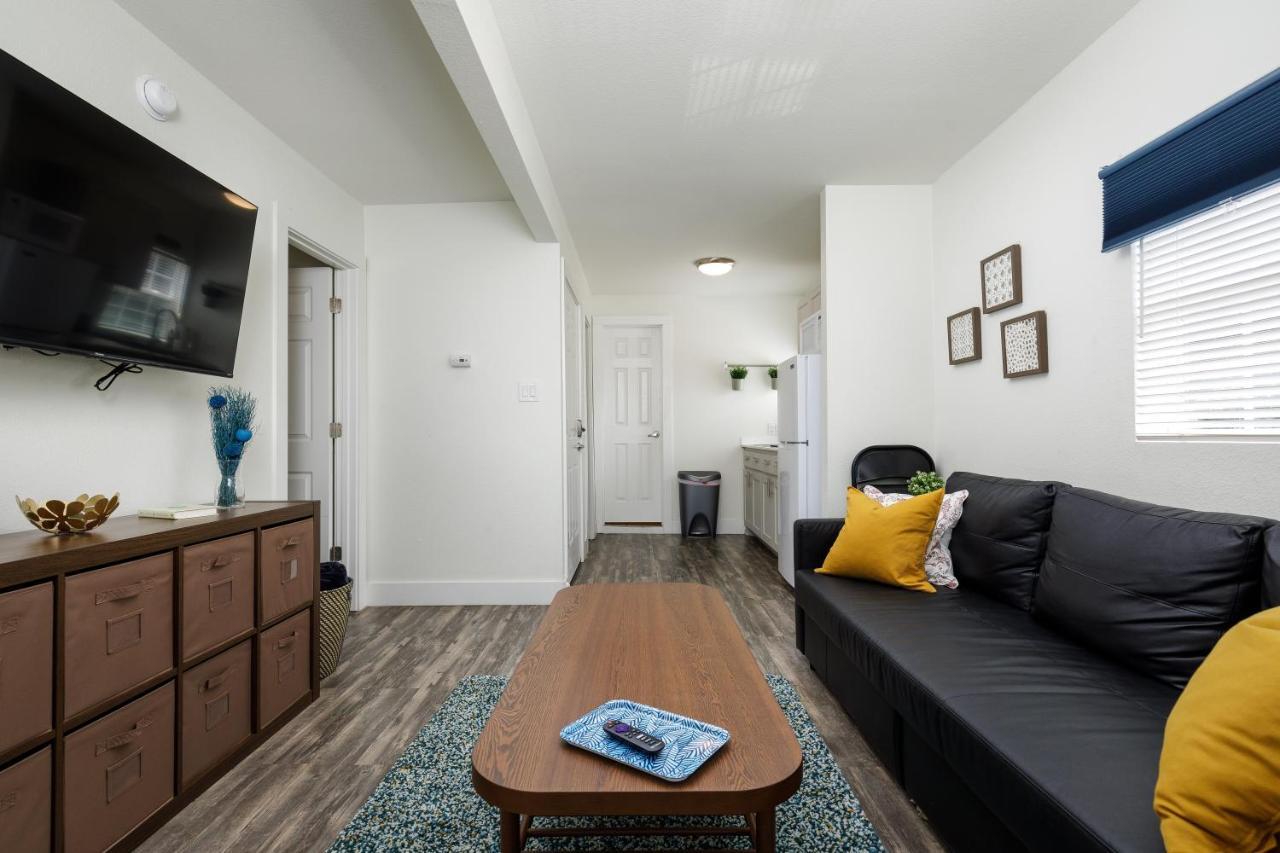 735 W 10Th St דאלאס מראה חיצוני תמונה